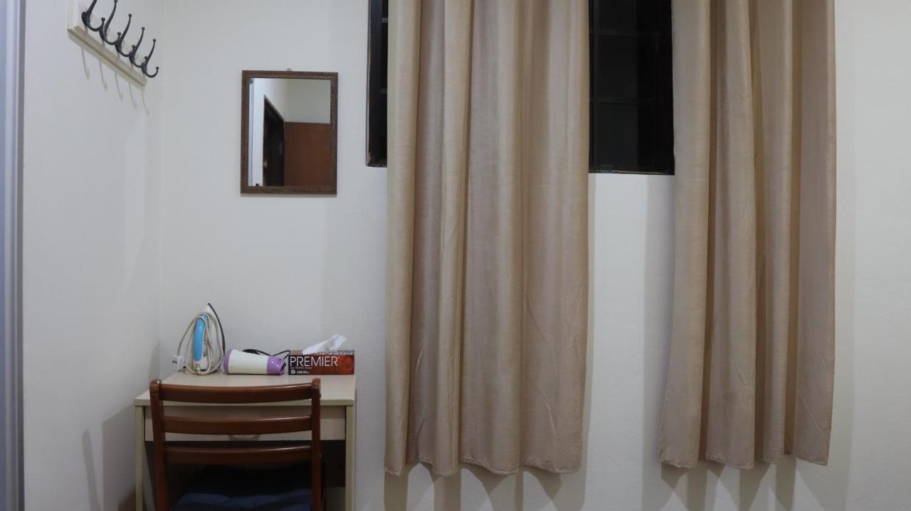 The Explorers Guesthouse And Hostel Kuala Lumpur Exterior photo