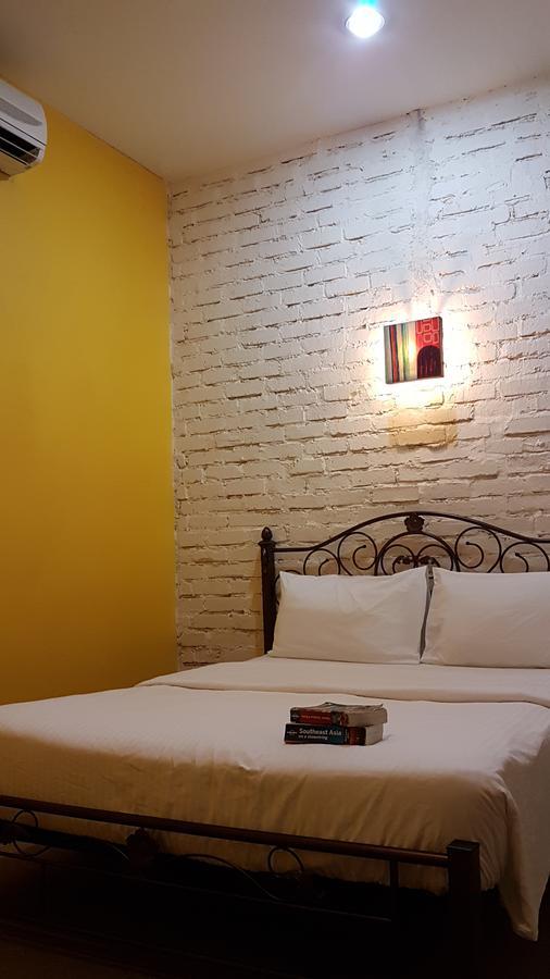 The Explorers Guesthouse And Hostel Kuala Lumpur Exterior photo