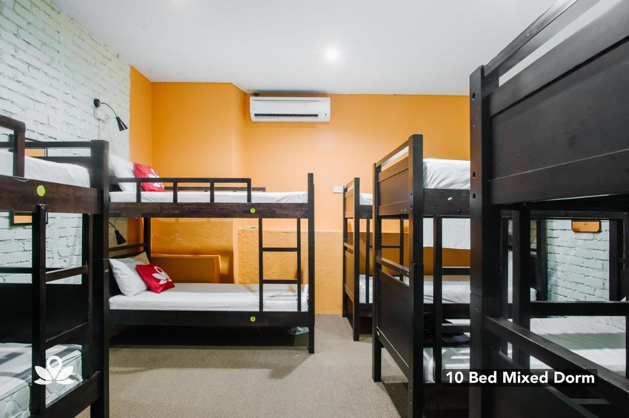 The Explorers Guesthouse And Hostel Kuala Lumpur Exterior photo