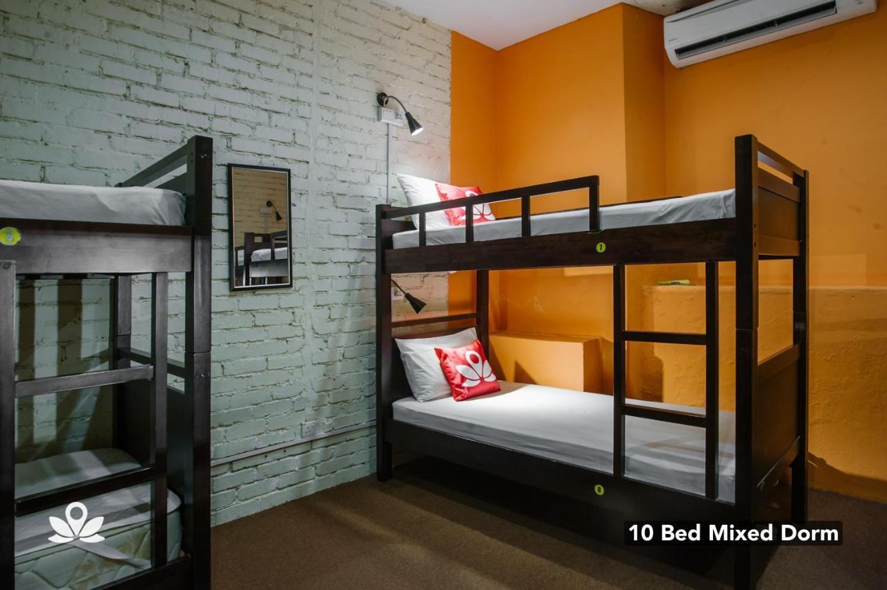 The Explorers Guesthouse And Hostel Kuala Lumpur Exterior photo