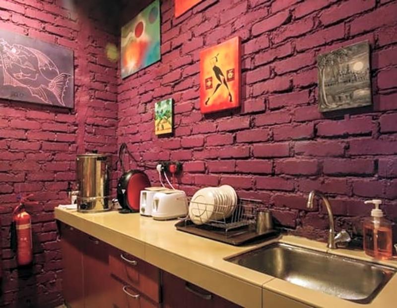 The Explorers Guesthouse And Hostel Kuala Lumpur Exterior photo